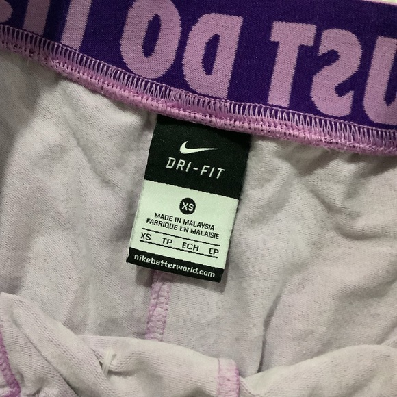 Nike women’s purple dri fit athletic fitness running knit shorts size xs - Picture 3 of 5